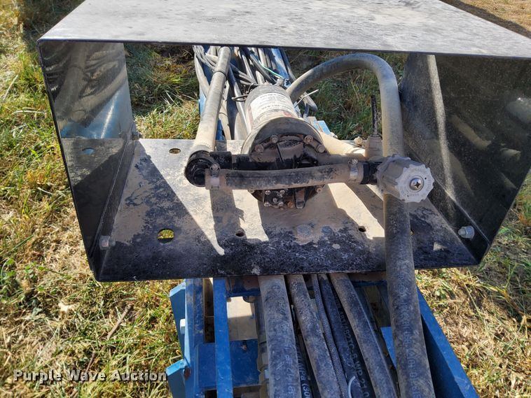 image for item DN6895 Kinze 3650  split row planter