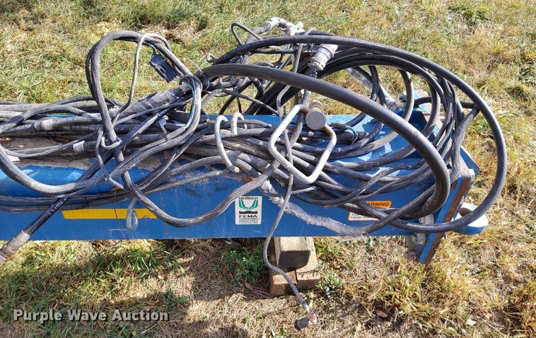 image for item DN6895 Kinze 3650  split row planter