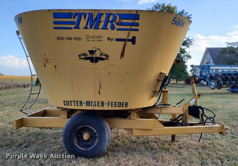 image for item DN6896 2000 TMR 500V  feed grinder/mixer