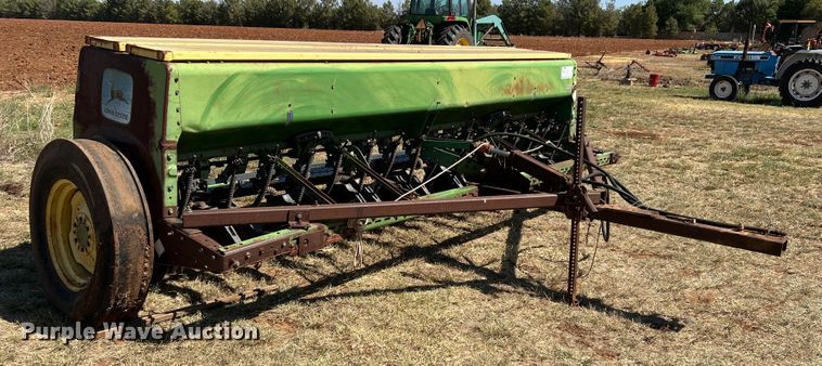 image for item DO8771 John Deere 8300  grain drill