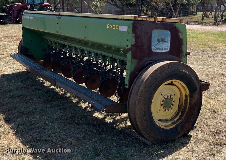 image for item DO8771 John Deere 8300  grain drill