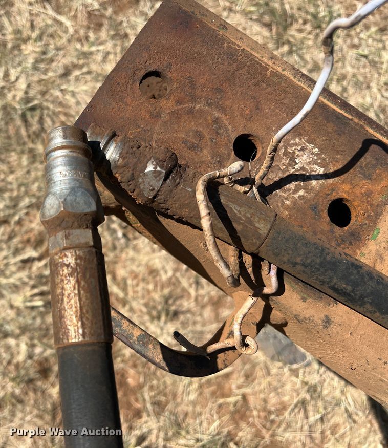 image for item DO8771 John Deere 8300  grain drill