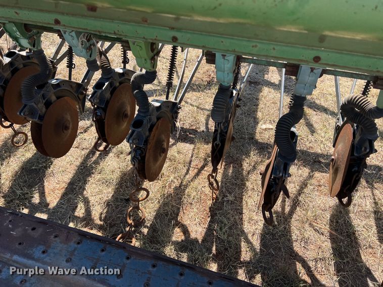 image for item DO8771 John Deere 8300  grain drill