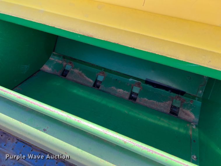 image for item DO8771 John Deere 8300  grain drill