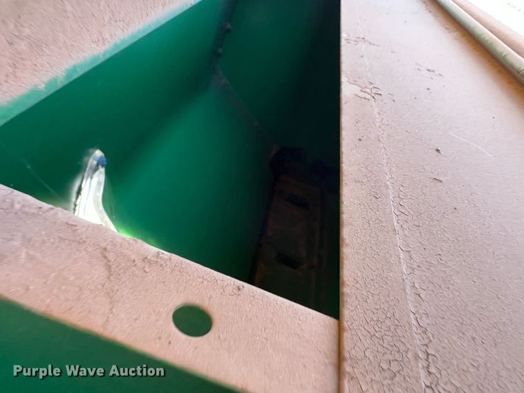 image for item DO8771 John Deere 8300  grain drill