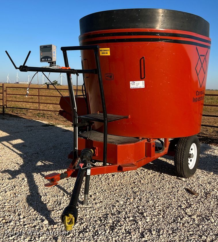 image for item DO8806 Coyote Industries  feed mixer