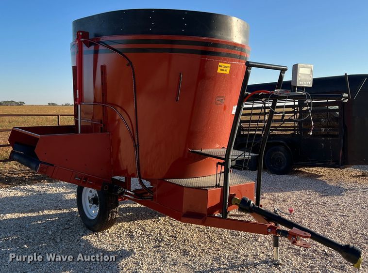 image for item DO8806 Coyote Industries  feed mixer