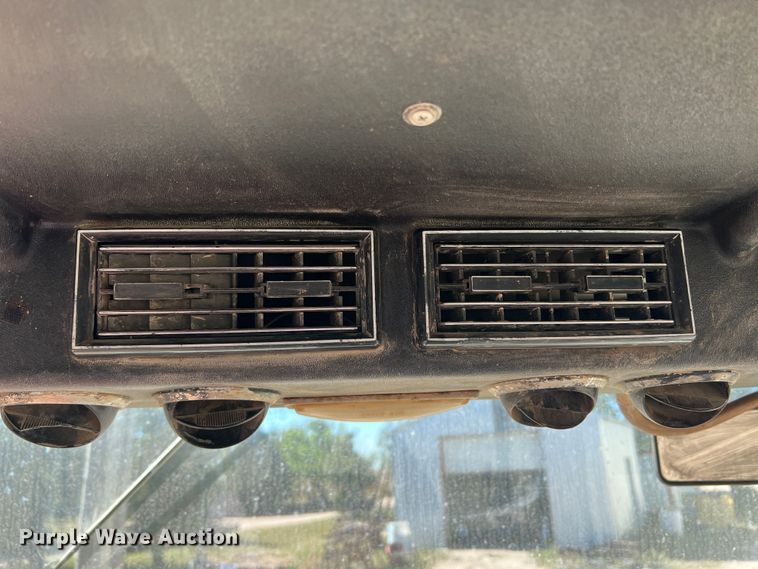 image for item DO8807 1978 Case 2390  tractor