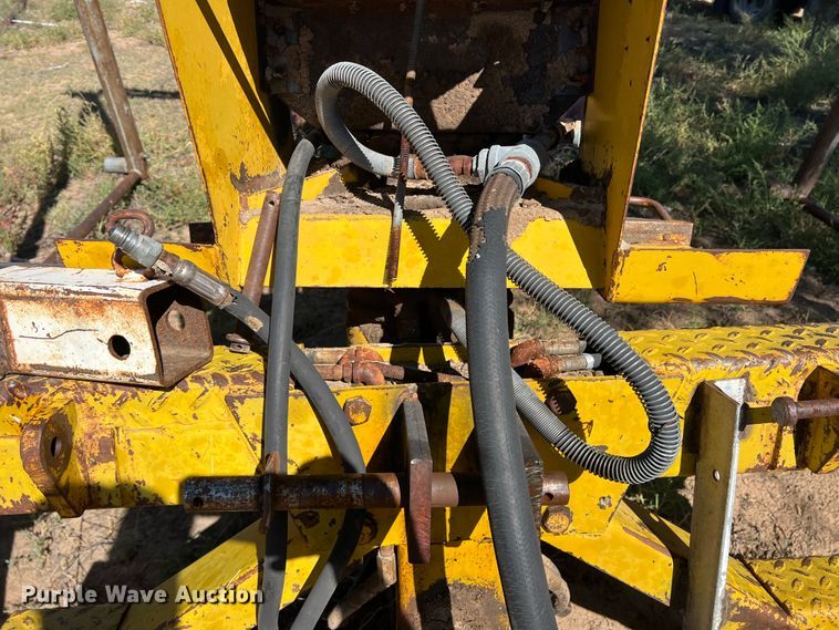 image for item DO8809 Davis 210  backhoe