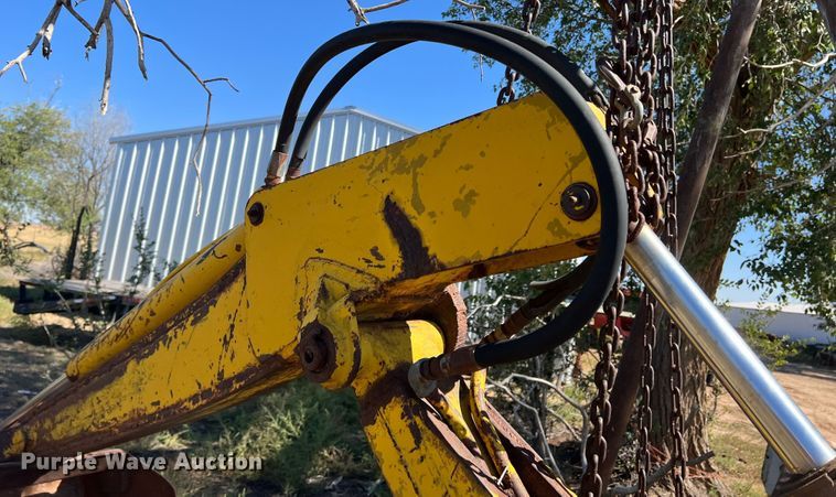 image for item DO8809 Davis 210  backhoe