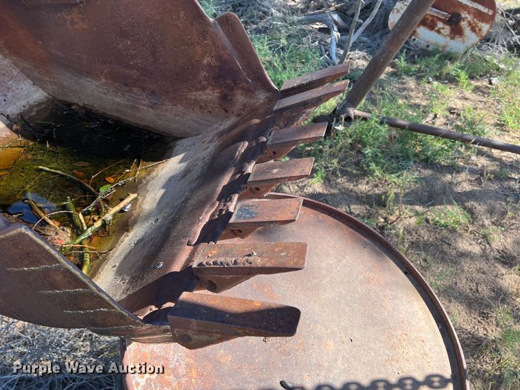 image for item DO8809 Davis 210  backhoe