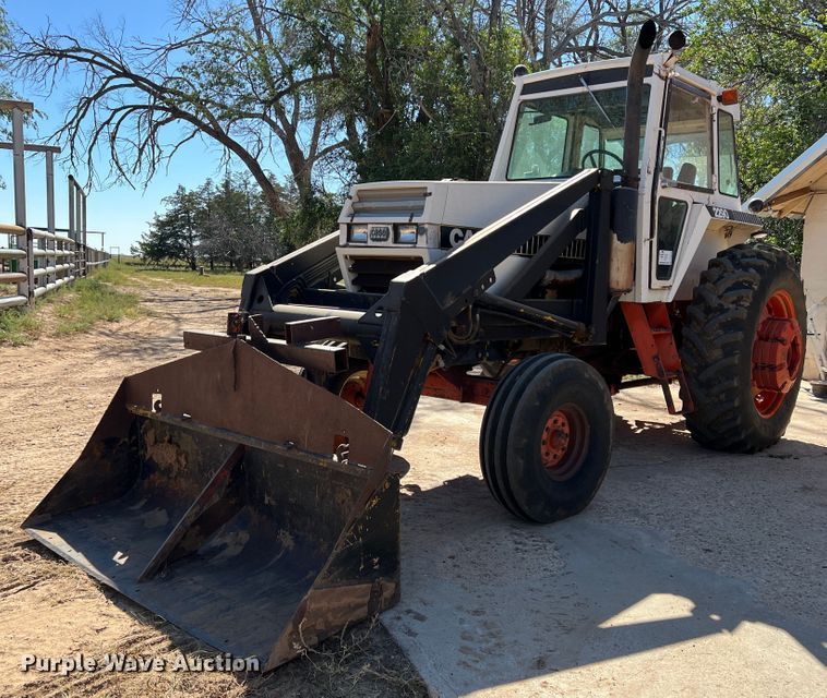 image for item DO8810 1981 Case 2290  tractor