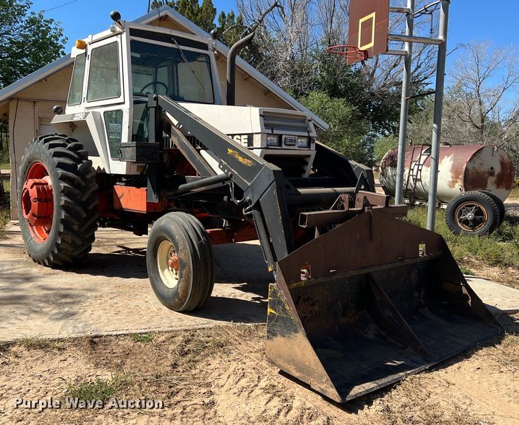 image for item DO8810 1981 Case 2290  tractor
