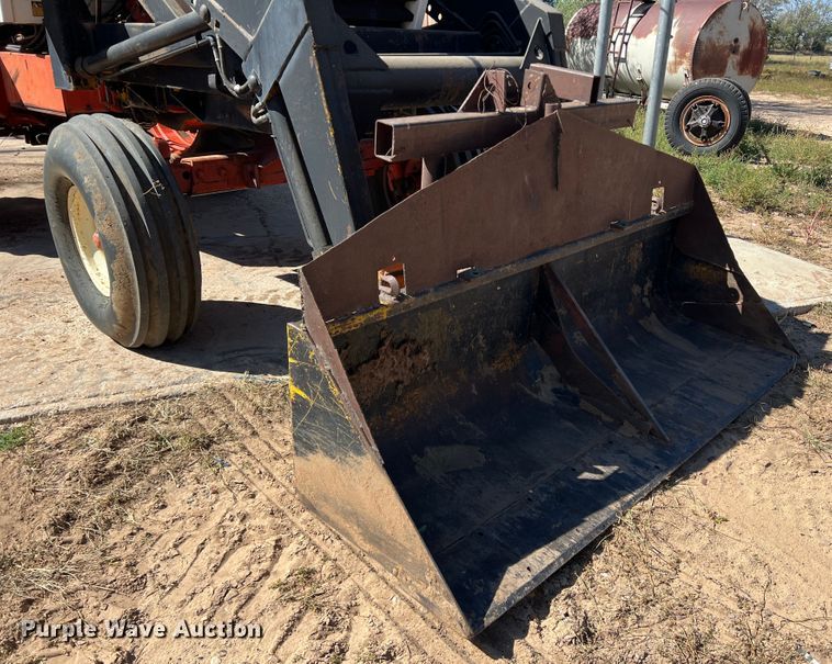 image for item DO8810 1981 Case 2290  tractor