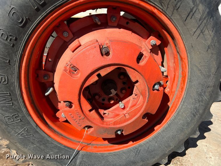 image for item DO8810 1981 Case 2290  tractor