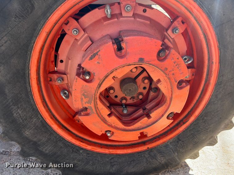 image for item DO8810 1981 Case 2290  tractor