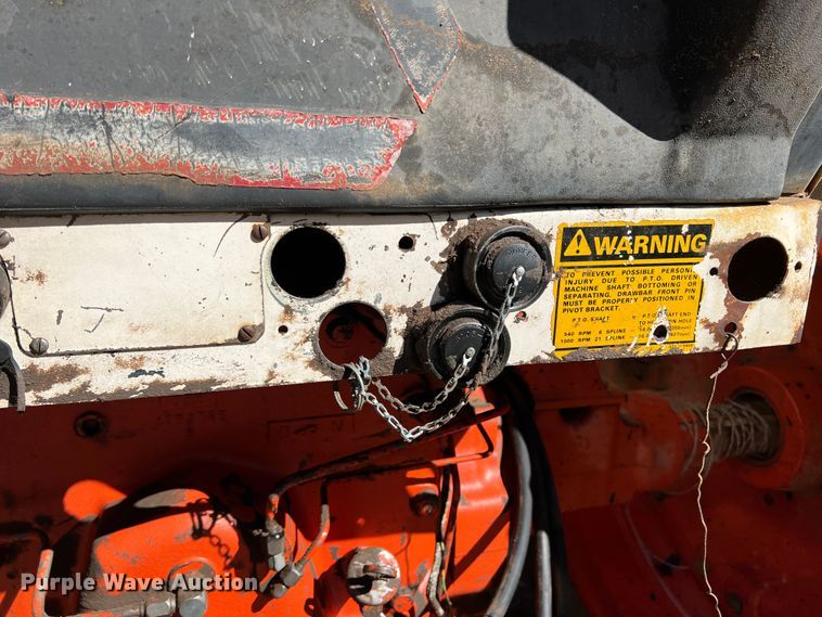 image for item DO8810 1981 Case 2290  tractor