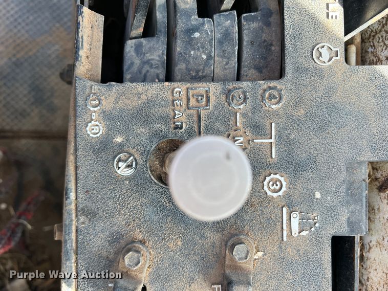 image for item DO8810 1981 Case 2290  tractor