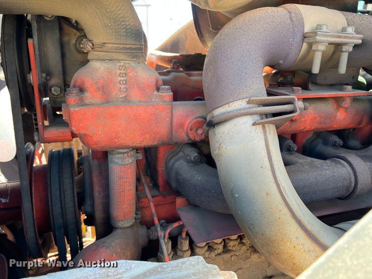 image for item DO8810 1981 Case 2290  tractor