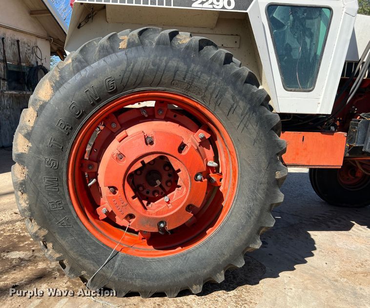 image for item DO8810 1981 Case 2290  tractor