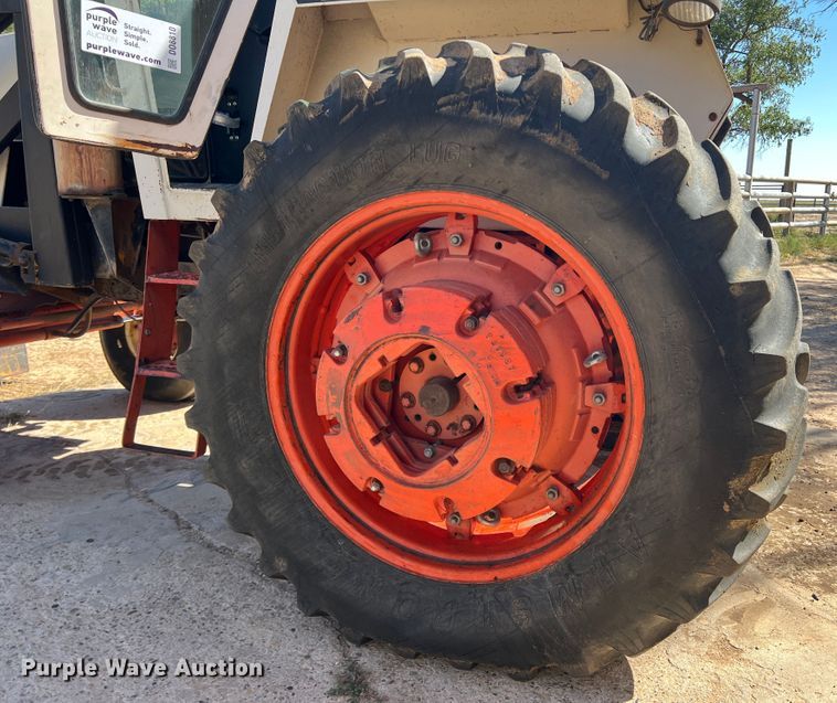 image for item DO8810 1981 Case 2290  tractor