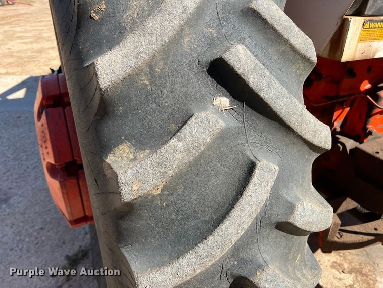 image for item DO8810 1981 Case 2290  tractor