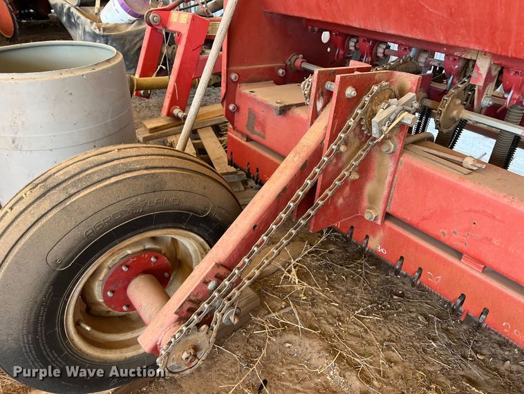 image for item DO8812 Case 5400  grain drill