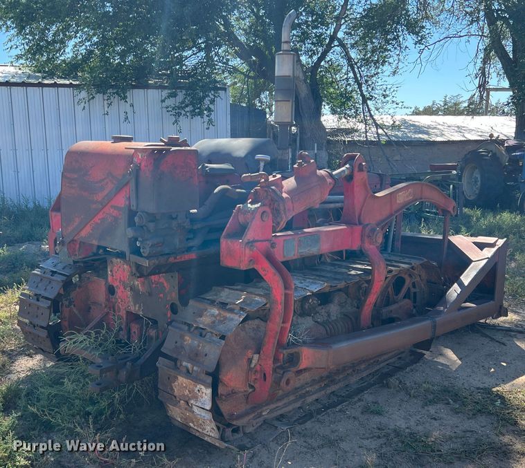 image for item DO8813 International T9  dozer