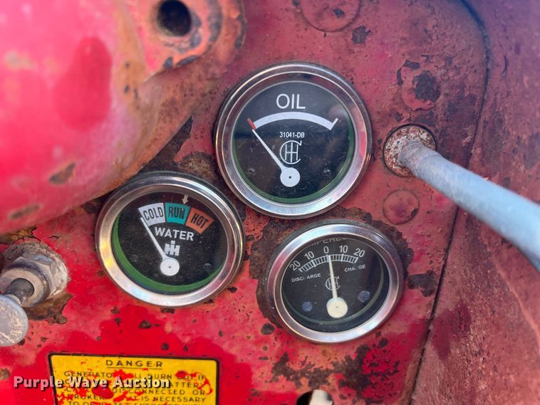 image for item DO8813 International T9  dozer