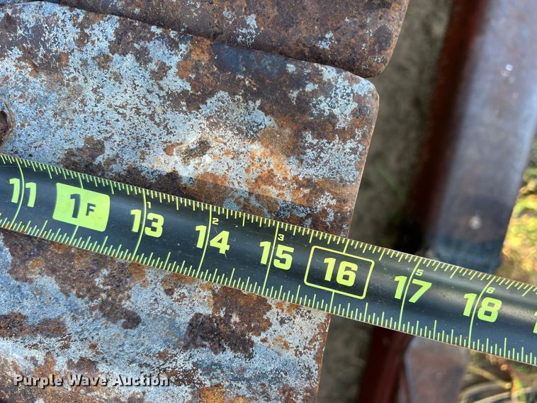 image for item DO8813 International T9  dozer