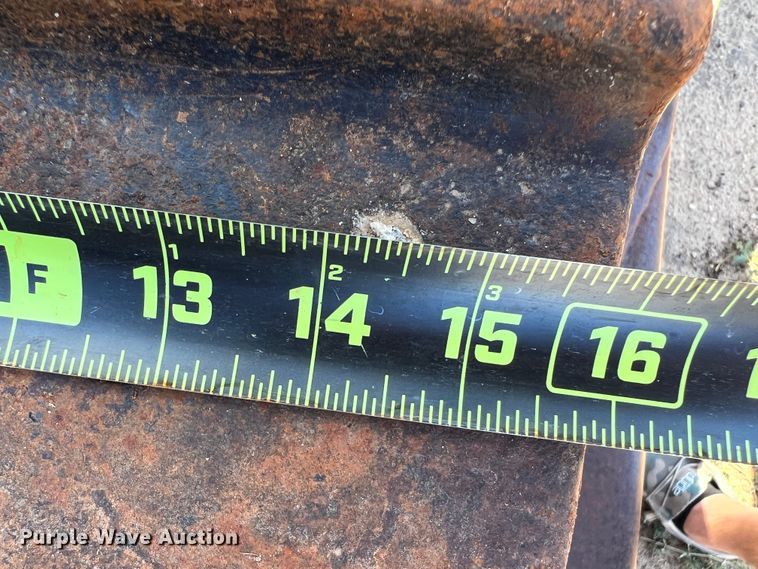 image for item DO8813 International T9  dozer