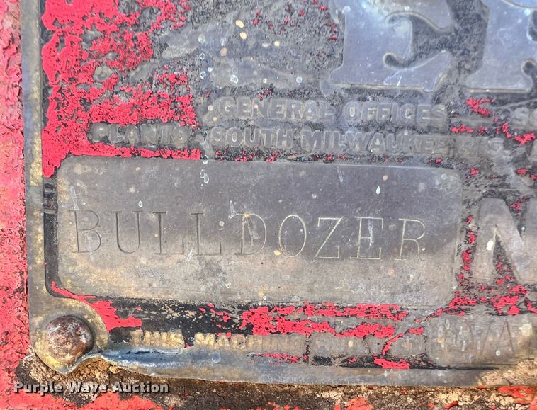 image for item DO8813 International T9  dozer