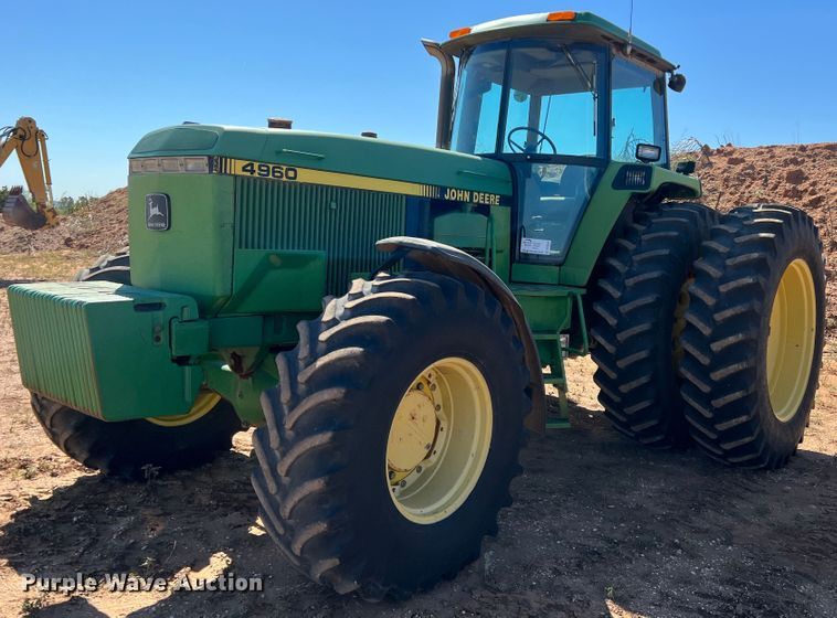 image for item DO8820 1993 John Deere 4960  MFWD tractor