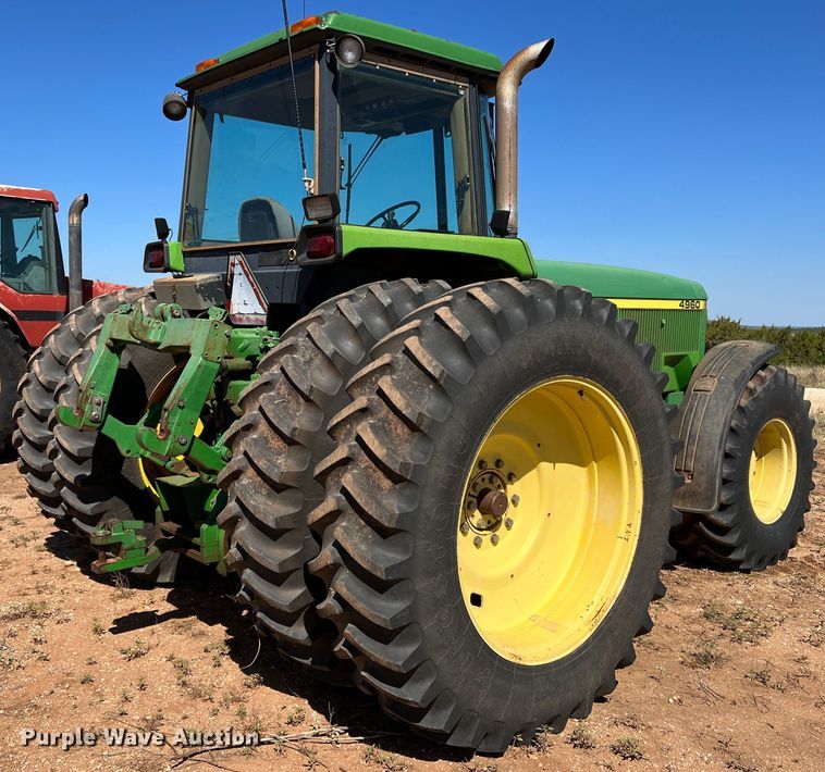 image for item DO8820 1993 John Deere 4960  MFWD tractor