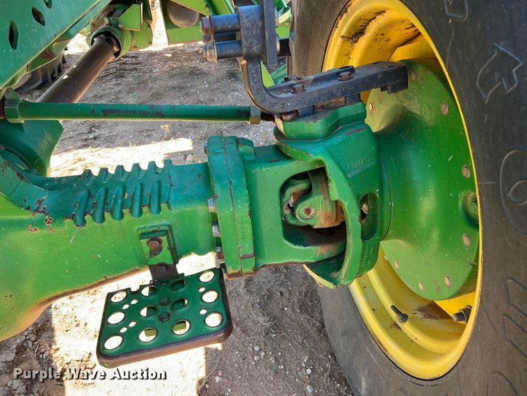 image for item DO8820 1993 John Deere 4960  MFWD tractor