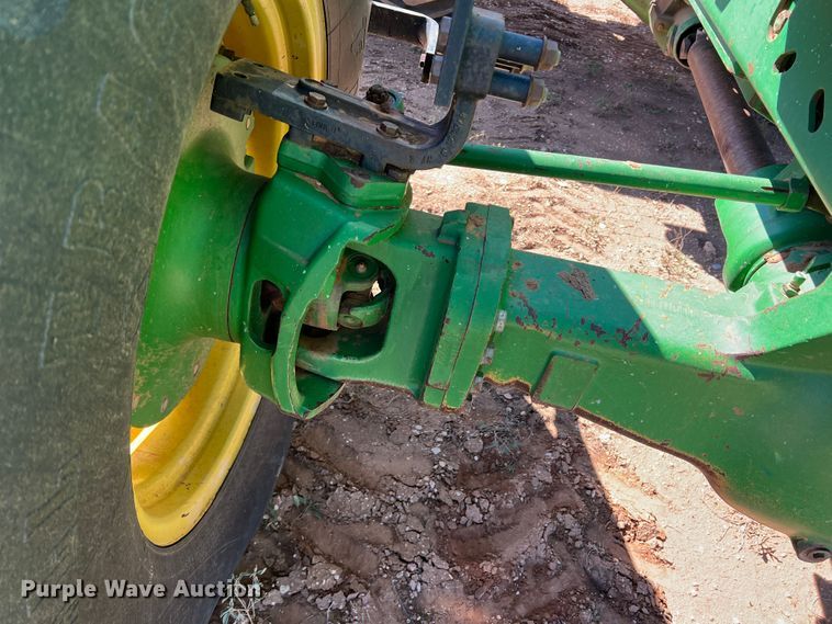 image for item DO8820 1993 John Deere 4960  MFWD tractor