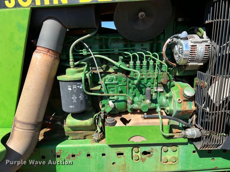 image for item DO8820 1993 John Deere 4960  MFWD tractor