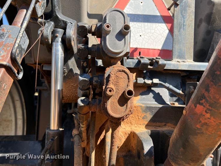 image for item DO8821 1996 Case 7230  MFWD tractor