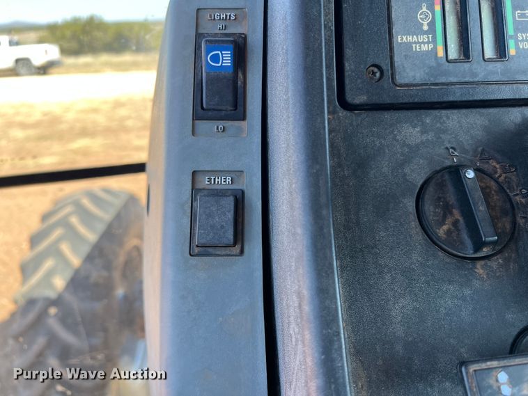 image for item DO8821 1996 Case 7230  MFWD tractor