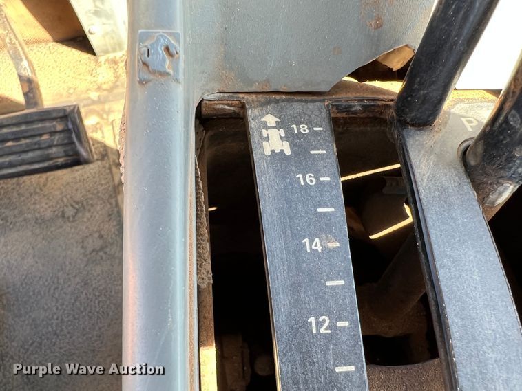 image for item DO8821 1996 Case 7230  MFWD tractor