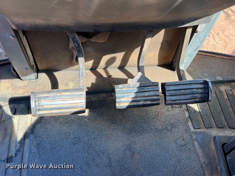 image for item DO8821 1996 Case 7230  MFWD tractor