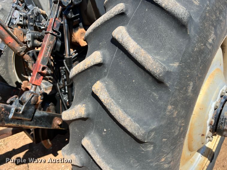 image for item DO8821 1996 Case 7230  MFWD tractor