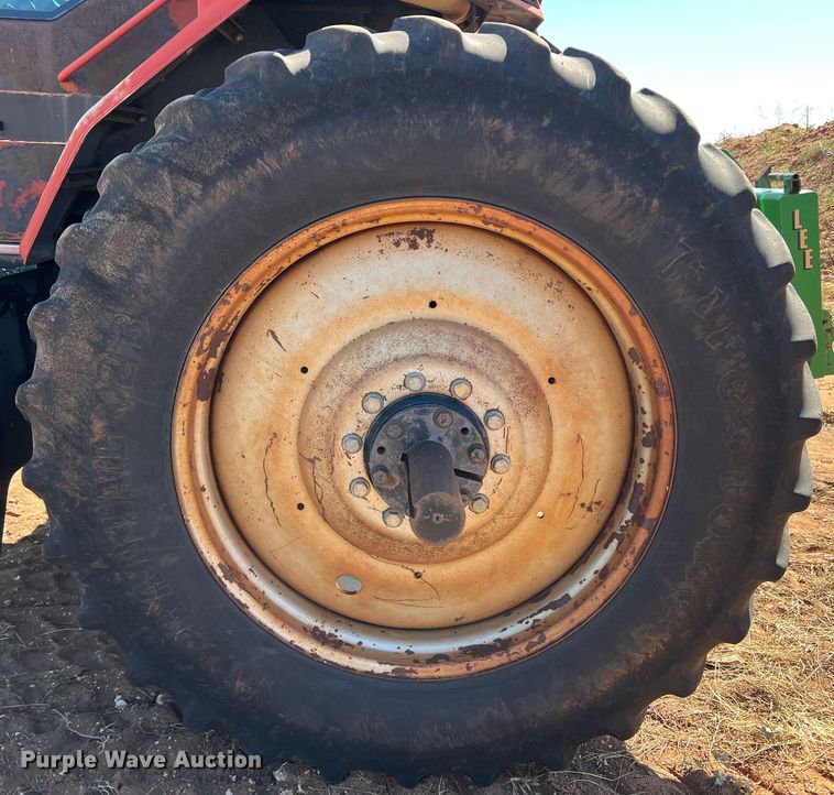 image for item DO8821 1996 Case 7230  MFWD tractor