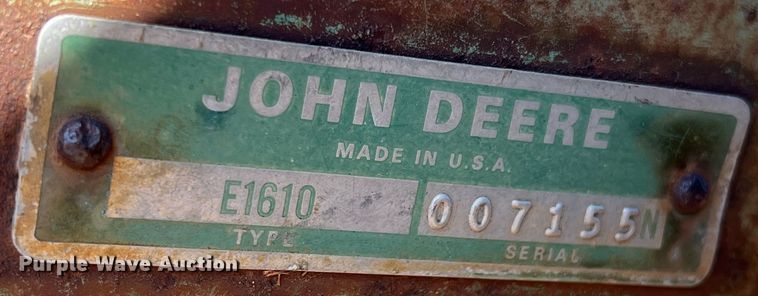 image for item DO8822 John Deere E1610  chisel