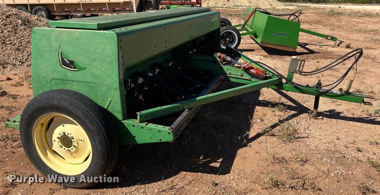 image for item DO8825 John Deere 450  grain drill