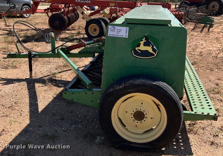 image for item DO8825 John Deere 450  grain drill
