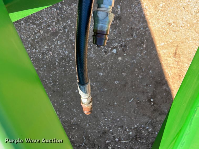 image for item DO8826 Cammond  box blade