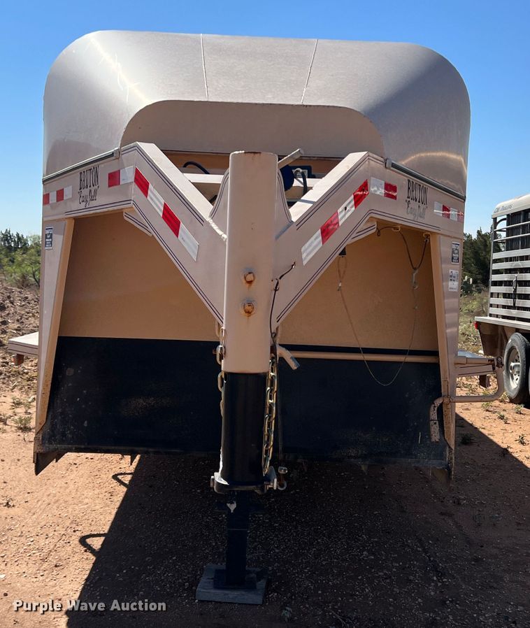 image for item DO8827 2012 Bruton  livestock trailer