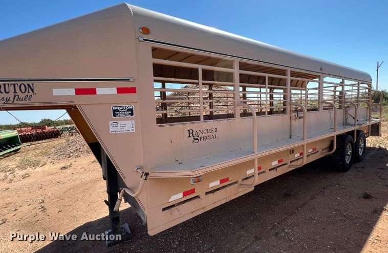 image for item DO8827 2012 Bruton  livestock trailer