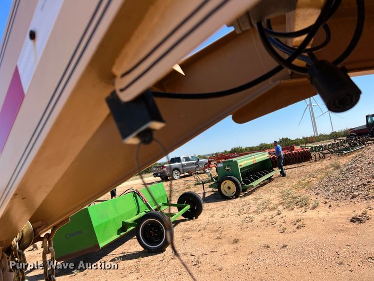 image for item DO8827 2012 Bruton  livestock trailer